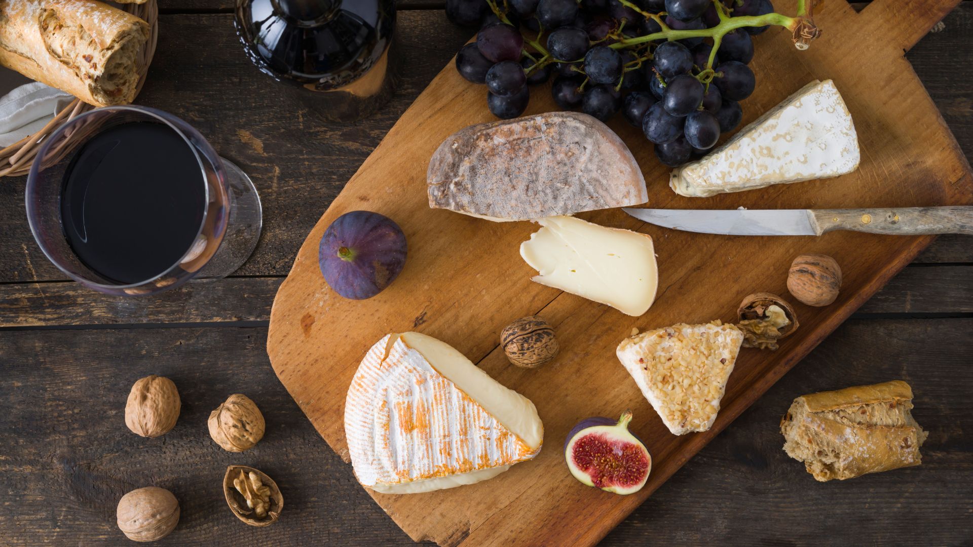 Cheese platter with camembert, walnut cheese, gorgonzola and taleggio