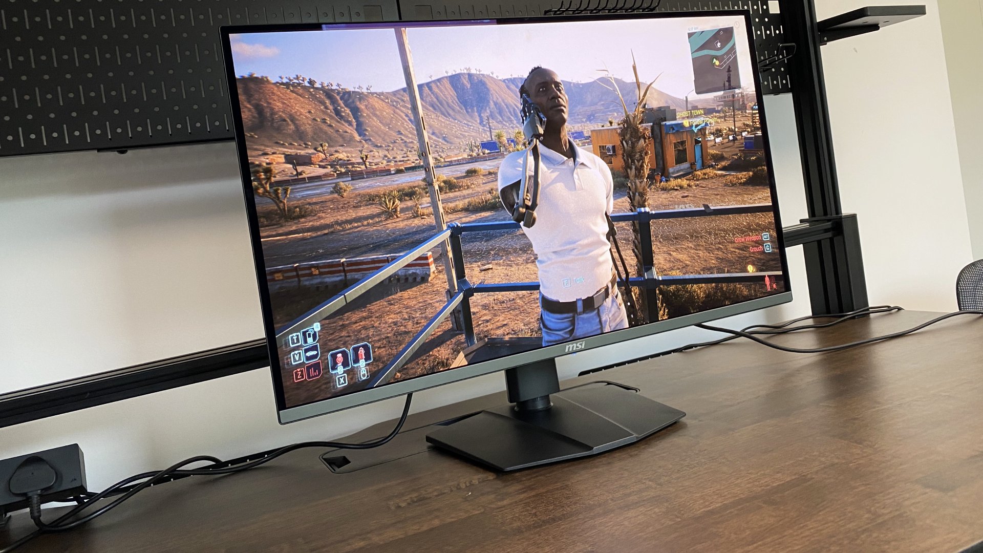 MSI MPG 321URX OLED monitor