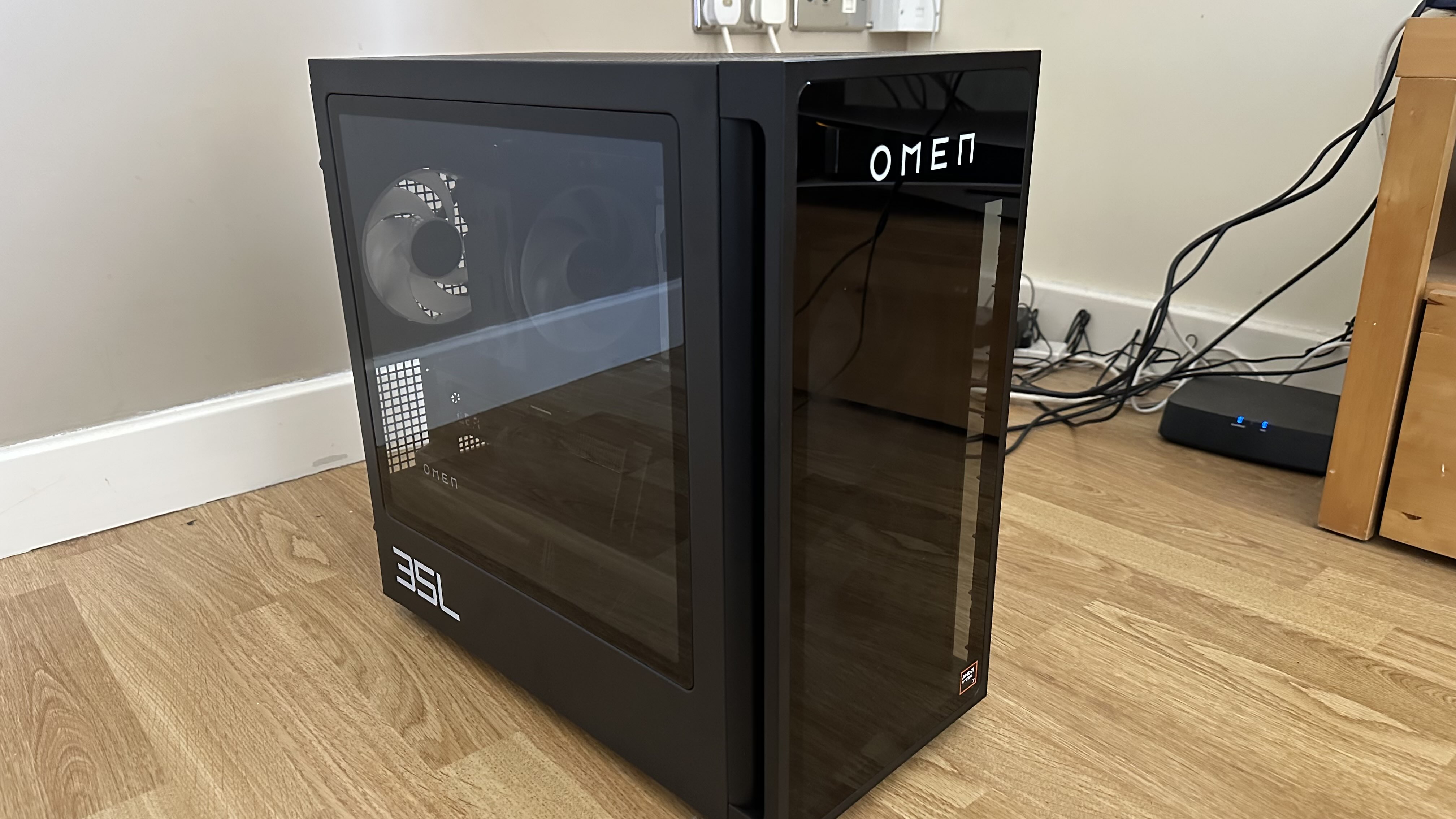 The HP Omen 35L in black with its lights off